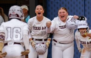 Jogo de campeonato de softball da SEC em A&M, OUK