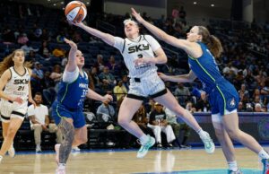 New Chicago Sky Star Haili Van Lith em imagens