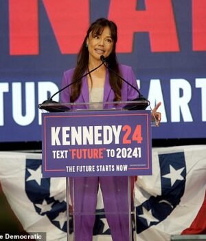 98205591-14694343-Nicole_Shanahan_Robert_F_Kennedy_Jr_s_former_running_mate_has_sp-a-2_1746766912931.jpeg