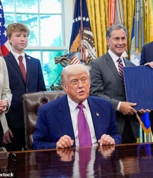 98242295-14697733-President_Donald_Trump_is_looking_at_suspending_habeas_corpus_th-a-45_174684796272.jpeg