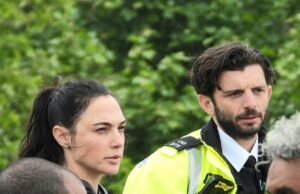 Os manifestantes palestinos atrapalham as filmagens da estrela nascida em Israel, Gal Gadot, em Londres