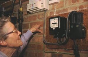 Desligue o grande interruptor de energia – risco de colapso de energia na chance de atualização do medidor