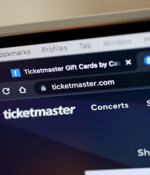 BIZ-DATABREACHES-ATT-TICKETMASTER-GET.jpg
