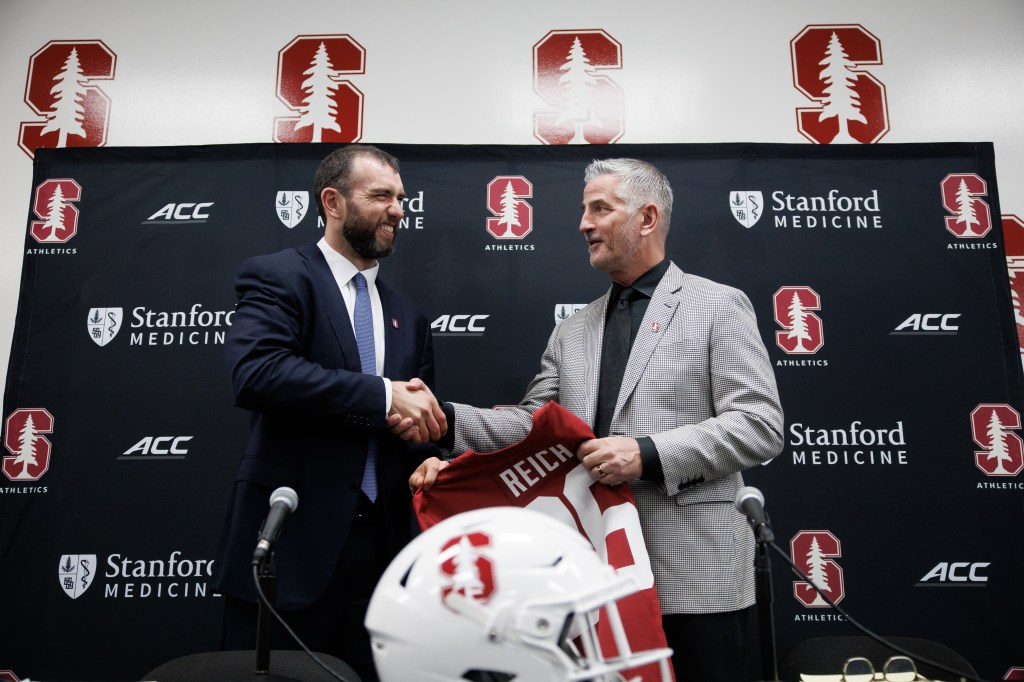 Pesquisa de AD de Stanford: No papel de Andrew Luck, a maquiagem do comitê e o terreno traiçoeiro para a frente