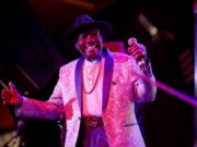 O cantor de blues Nat Bolden ainda está encantado com os fãs da Bay Area no show
