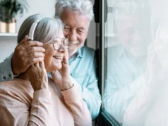 Ouvir música diariamente está associado a uma grande redução no risco de demência