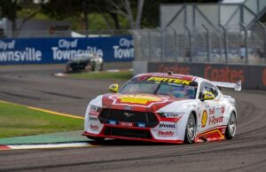 All-Ford pódio Broadi Coasty e Tod Hazlwood Triumph