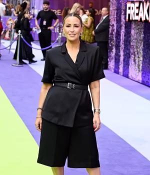 103142125-15208843-Rachel_Stevens_has_admitted_she_is_still_grieving_the_end_of_her-a-5_176096724854.avif