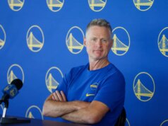 Steve Kerr fala sobre a Proposta 50 na noite das eleições na Califórnia