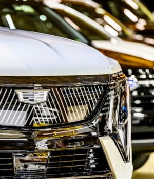 SUT-L-LVAutoShowPreview-03_219942632.jpg