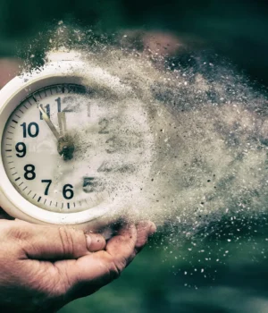 disintegrating-retro-alarm-clock.webp.webp