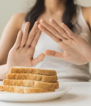 gluten-free-diet-refusing-bread.webp.webp