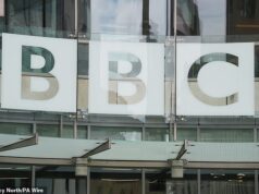 BBC acusada de violação de imparcialidade por denunciante sênior – depois que Panorama ‘manipulou’ o discurso de Donald Trump e ‘censura’ do debate trans