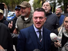 Tommy Robinson saberá o veredicto sobre acusações de terrorismo depois de ‘recusar-se a dar acesso à polícia ao seu telefone’ ao deixar a Grã-Bretanha