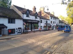 Lado negro do Triângulo Dourado de Cheshire: como os jogadores de futebol estão ‘recrutando lutadores de MMA’ para proteger suas famílias de gangues que veem o enclave milionário como ‘Disneylândia’