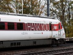 Secretário de Transportes elogia o trabalhador ferroviário ‘herói’ que salvou vidas ao tentar impedir o agressor com faca durante a agitação do trem: atualização ao vivo
