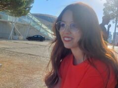 É um ultracão! Mamãe ficará chocada ao ver que o exame de seu bebê se parece exatamente com seu cachorro