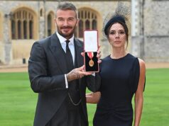 Victoria Beckham muda seu nome ao ‘abraçar’ o título após o título de cavaleiro do marido, Sir David