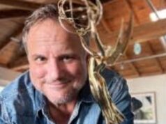 A CBS demitiu um advogado veterano por ser branco de meia-idade e o substituiu por um ex-estagiário negro, alega o processo