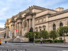 ‘Tear Masterpiece Unhinged Meltdown From Met A Wall’ antes do adolescente do Texas entregá-lo para sua mãe