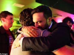 Dentro de Zohran Mamdani acorda, celebridades se reúnem para a vitória depois que o socialista vence a eleição para prefeito de Nova York