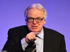 O chefe do Ofcom, Lord Grade, insta a BBC a examinar ‘seriamente’ as preocupações de neutralidade após a controvérsia de Trump – enquanto o denunciante se prepara para prestar depoimento ao Parlamento