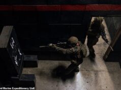 O que dizem os especialistas dentro da base florestal secreta prova que Trump está se preparando para um ataque iminente