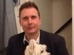 Professor de física do Marlborough College comete suicídio na casa da família após ser demitido por comportamento inadequado em viagem de intercâmbio à Malásia