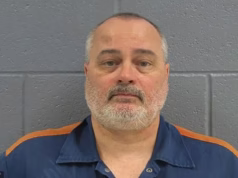 Pai acusado de reviravolta dramática no mistério de meninos desaparecidos há 15 anos