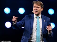 Os conselhos reformadores afirmam que reduziram gastos desnecessários no valor de £ 331 milhões