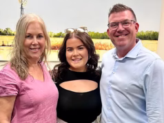 O político renomado renunciou um dia depois que sua filha de 19 anos apareceu em um novo documentário sobre os criadores do OnlyFans.