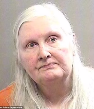 103990549-15303561-Janie_Perkins_63_was_arrested_on_November_6_in_connection_with_a-a-8_176351957782.avif