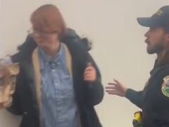 Estudante universitário bate violentamente em velho após aprovação do capítulo da Turning Point USA