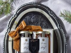 Meghan Markle mostra sua bela caligrafia ao lançar outro produto Age Ever