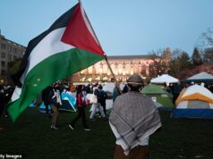 Northwestern University paga US$ 75 milhões para resolver investigação federal de antissemitismo em meio a batalha de financiamento com Trump