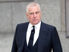 Andrew disse à vítima de Epstein: Eu sei que ele foi ‘inapropriado’ com outra mulher … Um ano atrás, o ex-príncipe conheceu sua acusada Virginia Guiffre, advogados por alegação de atriz abusada