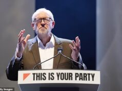 O Your Party de Corbyn está em desordem depois que a cofundadora Zarah Sultana cancelou sua própria conferência
