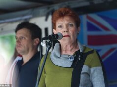 Cenas violentas enquanto manifestantes rivais se enfrentam no comício da ‘Austrália Livre’ em cenário selvagem, despertam a corajosa admissão de Pauline Hanson