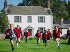 As escolas privadas atingidas pelo aumento do IVA trabalhista fecharão antes do Natal, a menos que £ 180 mil sejam arrecadados em financiamento de emergência