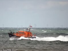 Um morre após cair de iate de luxo na tragédia do Canal da Mancha