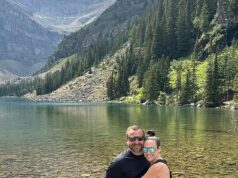 A carreira brilhante do CEO que se criou sozinho explode após uma viagem de primeira classe a um resort submarino no Havaí