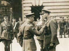 Victoria Cross concedida ao herói da Primeira Guerra Mundial que vendeu 100 alemães armados com metralhadoras por £ 320.000