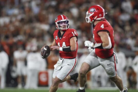 AP Top 25: Dawgs até três antes do campeonato SEC