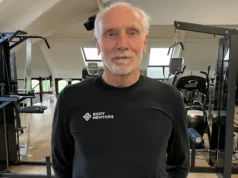 Aposentados do levantamento de peso se concentram na competição