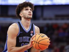 Cameron Boozer, do Duke Blue Devils, acaba de ter uma seqüência de rebatidas de 8 jogos que nunca aconteceu nos últimos 30 anos de história do basquete.