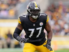 Com Aaron Rodgers de volta, Steelers LT Broderick Jones vai para IR com lesão no pescoço