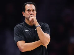Os bombeiros responderam após um incêndio em uma casa relatado pelo técnico do Heat, Erik Spoelstra