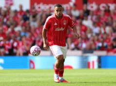 Barcelona escolhe a estrela do Forest como reforço defensivo