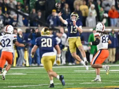 ASSISTIR: Aneas Williams tem segundo TD para Notre Dame em Stanford