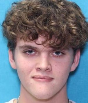 83060629-15271165-Luke_Garrett_Resecker_18_grinned_in_a_new_mugshot_image_as_he_wa-a-86_176257967937.avif